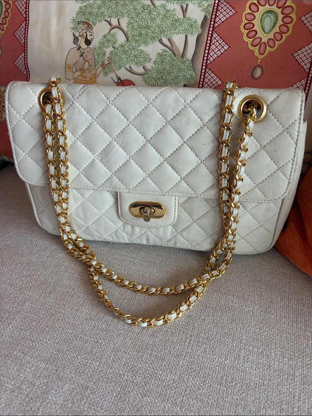 Vintage genuine leather Koret Cream Quilted Shoulder Bag with Gold Chain